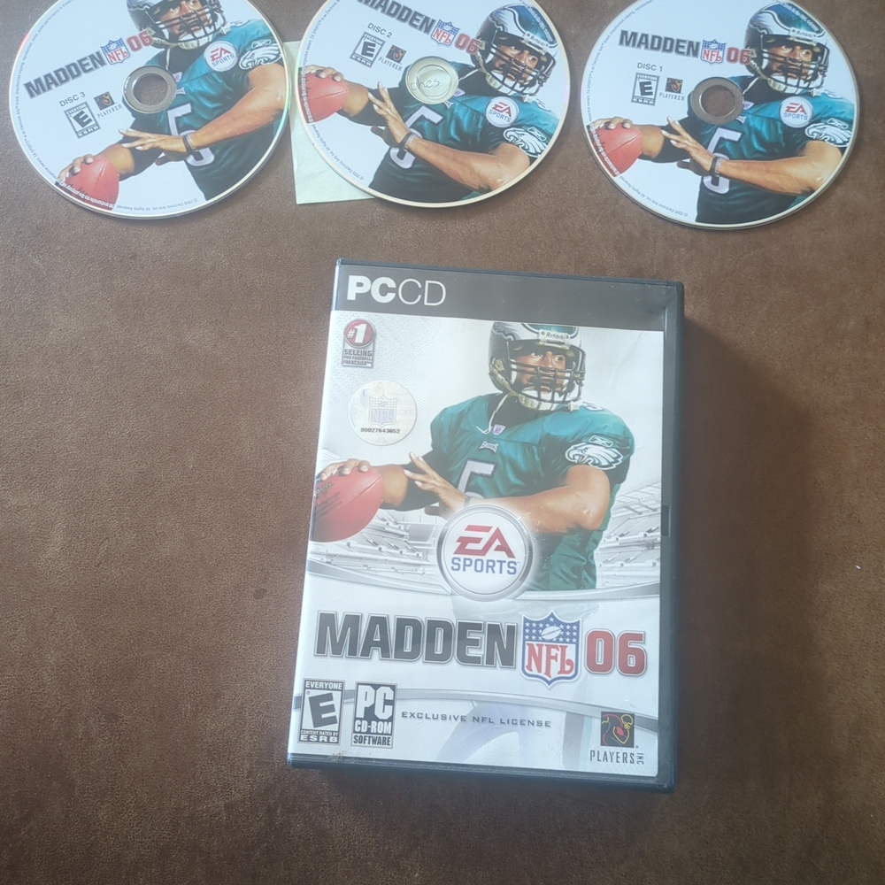EA Sports Madden NFL 06 PC Game - Green